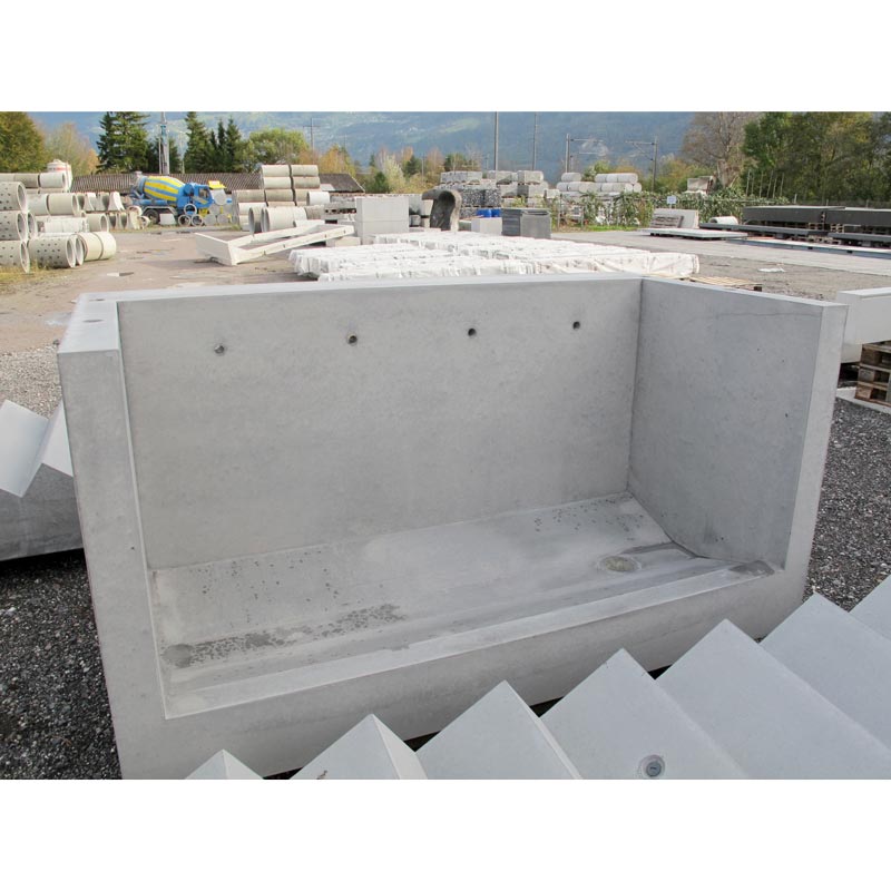 Shoe washing station with Surrounding Splash guard - Image 3