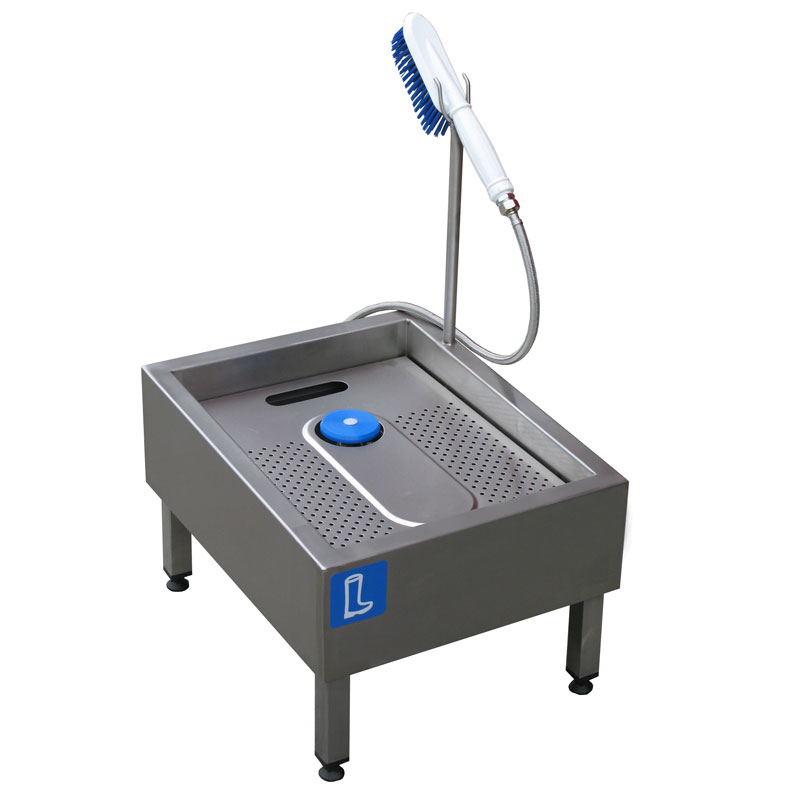 Manual boot washer
