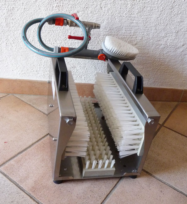 Mobile Boot Washer - Image 3