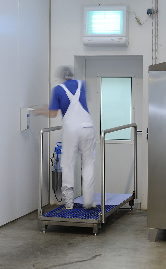 Walk-through Sole Cleaner WET-DRY 700 - Image 2