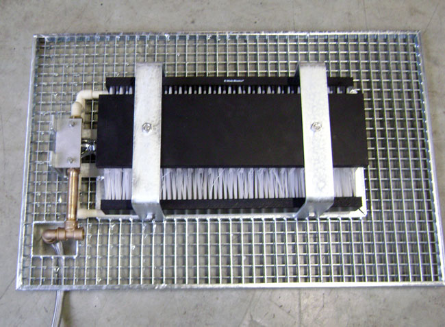 Boot Washer with Grating - Image 4