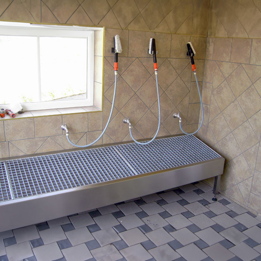 Multi-Grate boot washing station - Image 5