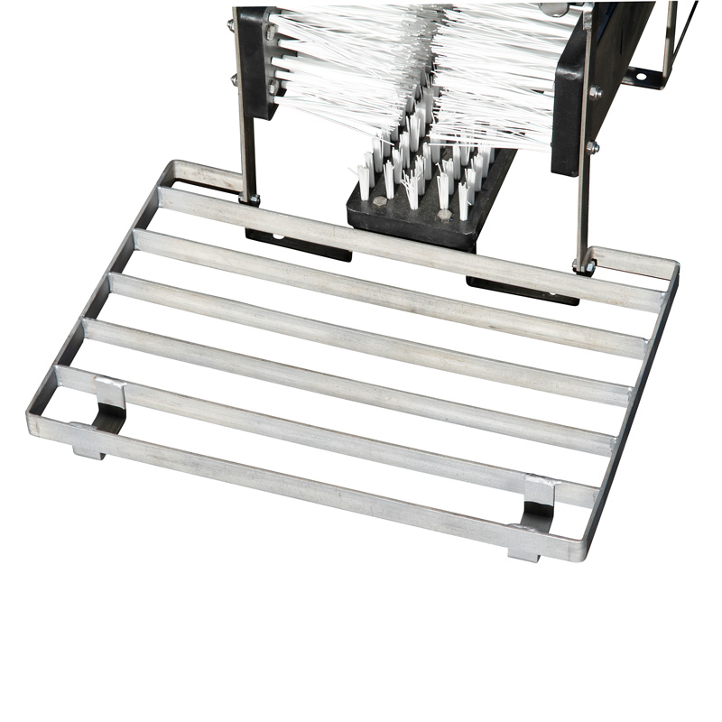 Shaking rack for boot cleaner